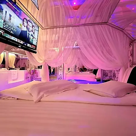 Anadi Boutique Only Adult Отель